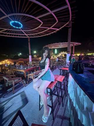 trans girl Champagne555 7505354 trans girl Champagne555 7505354