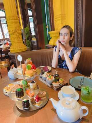 Charl 8554115 Charl 8554115