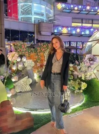 Shemale CheryLim 4642341