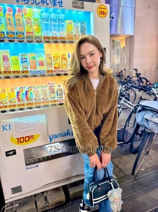 trans girl CheryLim 8935480