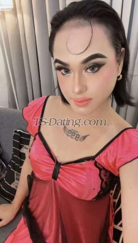 trans girl Cheskahottie 6053994