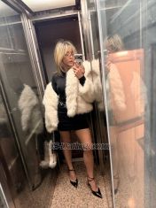 Chiara XL Rome Transex Soy Luciana Chiara, una mujer con un estilo y una elegancia
exquisita, un tesoro raro de encontrar 😉  Mi cuerpo de
porcelana y piel suave está diseñado con curvas delicadas
que despertarán tus deseos más profundos 🔥  Mi sonrisa
cálida y amable es una invitación a la intimidad, y mi
mirada enigmática te atrapará en un instante 💖  Como
sacerdotisa del amor, mis masajes y caricias te
transportarán a un mundo de sensaciones fascinantes 😈  
Además, mi mente curiosa siempre tiene temas ardientes para
conversar, alimentando una conexión que va más allá de lo
físico 🌹  Mi trato amable, gentil y empático creará un
ambiente íntimo y acogedor donde la pasión florecerá
naturalmente ✨  Si buscas una experiencia única y
profundamente enriquecedora, donde la sensualidad se combina
con la inteligencia, ¡no dudes en contactarme! 📞  Espero
ansiosamente tu llamada para compartir momentos especiales y
llenos de un encanto que te dejará sin aliento 😏