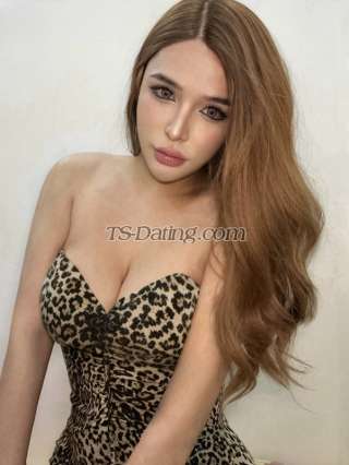 trans girl Chuduong123 5576884 trans girl Chuduong123 5576884