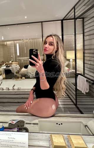 trans girl Mariaclara 8904637