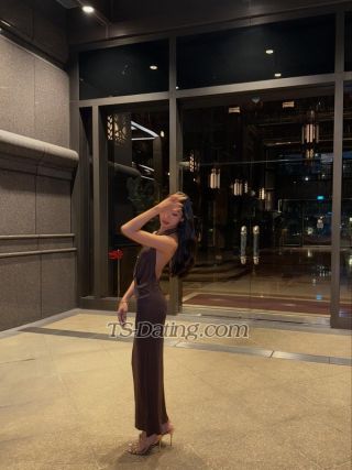 trans girl ClassyAriana 9051299