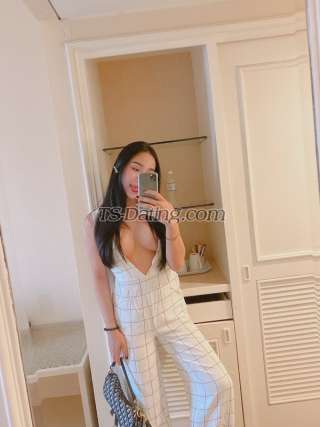 trans girl Cooki 2112139 trans girl Cooki 2112139