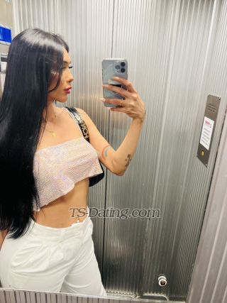 trans girl Costagra2021 0530603 trans girl Costagra2021 0530603