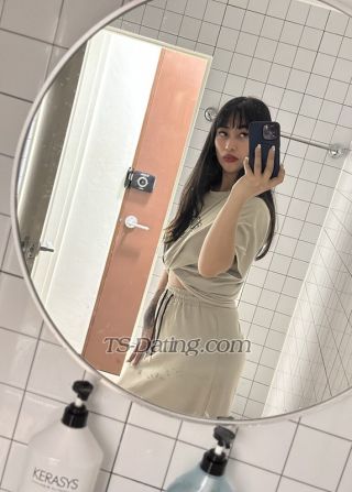 trans girl CreamiestCum 4742957