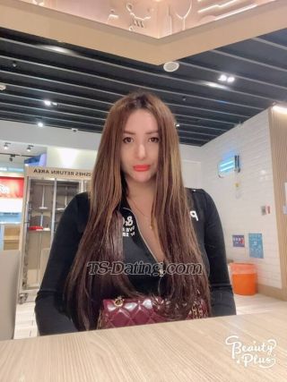 trans girl Cummshow 2403707