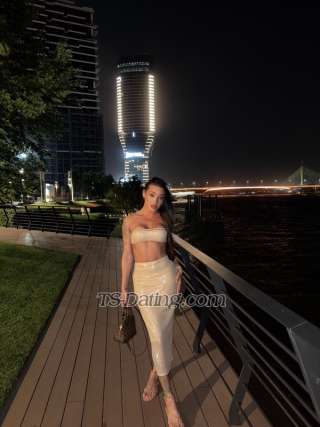 trans girl DEUSACHERIE 9435940