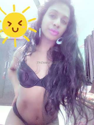 trans girl DOMINOQUEEN 5791092