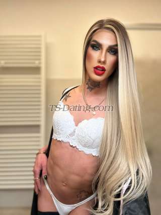 trans girl Dafinny 2890259 trans girl Dafinny 2890259