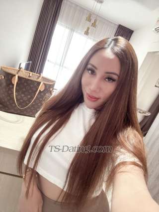 trans girl DaraKL 2219881 trans girl DaraKL 2219881