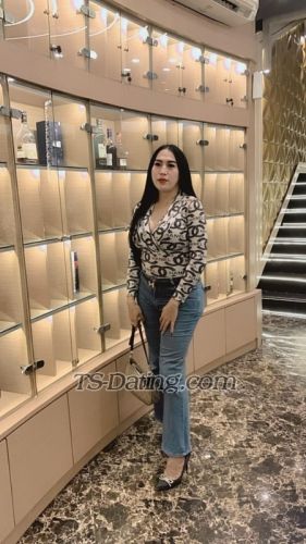 trans girl Daviena 8803772