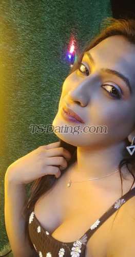 trans girl Deksha 0145526 trans girl Deksha 0145526