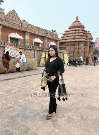 trans girl DesireQueen 5554548