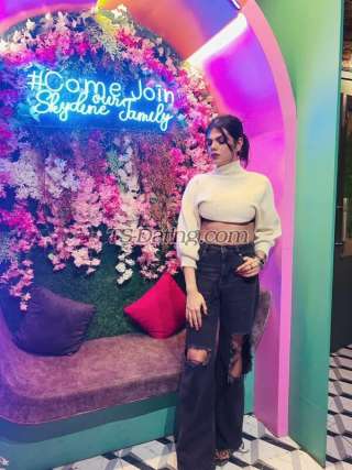 trans girl DivaDua 3829946