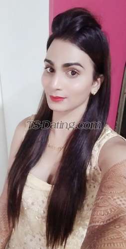 trans girl Divyaroy 2357916