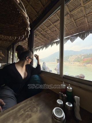 trans girl DojaCat 6585980