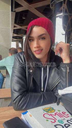 trans girl Ealla 2441378 trans girl Ealla 2441378