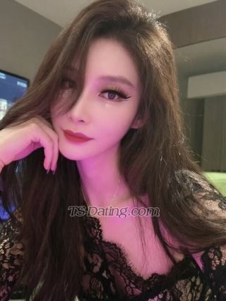 trans girl Eiffel666 4690216