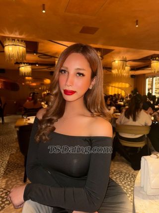 trans girl ElenaRose 5852648