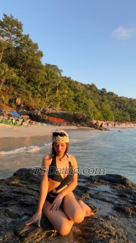 trans girl ElloiseXXX30 5989880