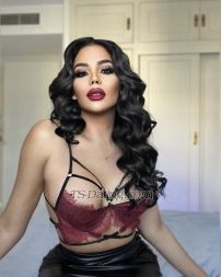 Estefania94 Marbella Transex Ciao a tutti! Sono Estefanía Bracamontes, squisita dea venezuelana, mi presento davanti a te. La mia personalità è un affascinante mix di curiosità, creatività e autenticità e sono entusiasta di condividere un po' della mia essenza con te. La curiosità è una parte fondamentale della mia vita. Cerco sempre di imparare qualcosa di nuovo, esplorare nuovi posti e incontrare persone interessanti. Credo che la conoscenza e l'avventura siano dietro l'angolo. La creatività è la mia forma di espressione. L'autenticità è uno dei miei valori più importanti. Apprezzo la sincerità e la trasparenza in tutto ciò che faccio e credo che essere se stessi sia la chiave per costruire connessioni autentiche...!! Contattami e condividiamo momenti ricchi di curiosità e creatività! INSTAGRAM @Estefania.Bracamontes Pavimento climatizzato Accompagnatore a cene e locali VIP osate vivere un'esperienza indimenticabile Non servo coppie Non servo le donne Le persone scarsamente istruite, solo le persone interessate e solvibili dovrebbero astenersi.