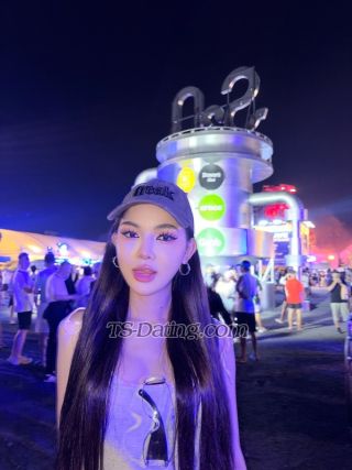 trans girl Faceliufx 6626444