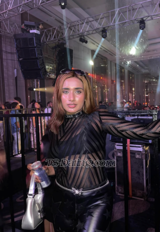 trans girl Genzjulia 2470017