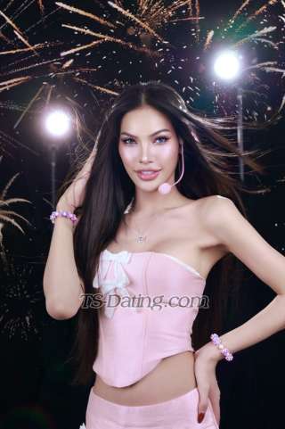 trans girl GinaSexyThai 8619518 trans girl GinaSexyThai 8619518