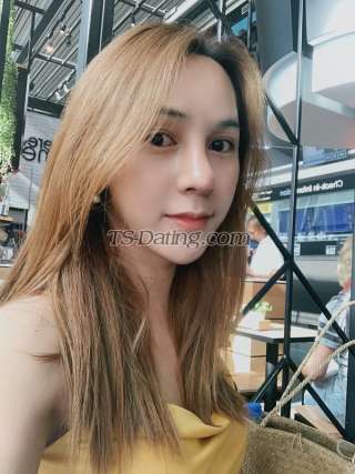 trans girl Guitar55 2276406 trans girl Guitar55 2276406