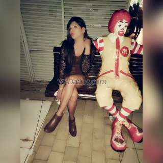 trans girl HazelKhan 8865329