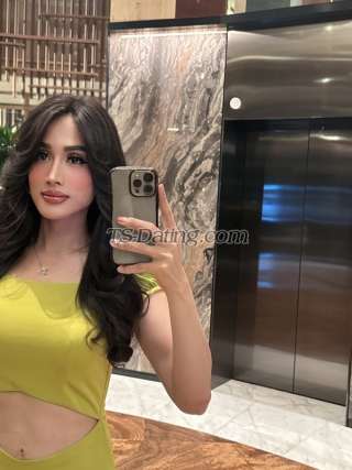 trans girl HelenVN 1131520