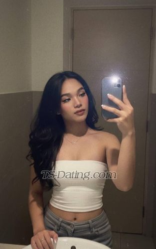 trans girl Hershey04 0657525