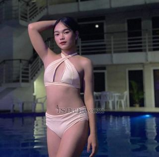 trans girl Hershey04 0657563