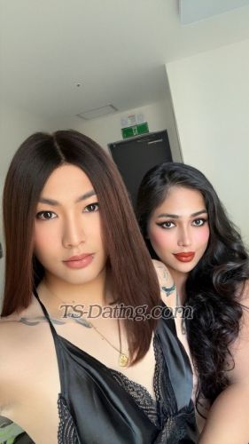 trans girl HighTrio 0705164