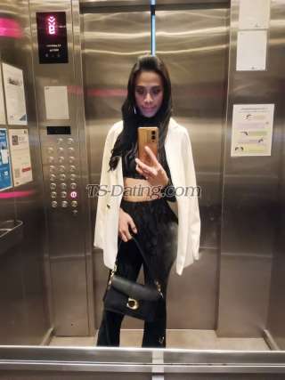 trans girl Hiriesh19 6751962 trans girl Hiriesh19 6751962