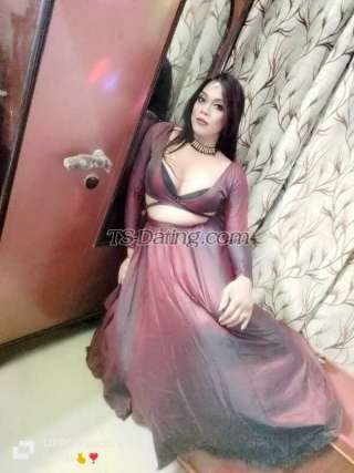 trans girl HotZeenat 1644040 trans girl HotZeenat 1644040