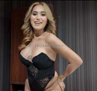 trans girl Hugejade 1743908 trans girl Hugejade 1743908