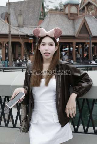 trans girl IngIng 5323825 trans girl IngIng 5323825