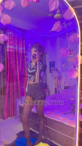 trans girl Isha19 6112983