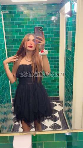 trans girl Isha19 8318140 trans girl Isha19 8318140