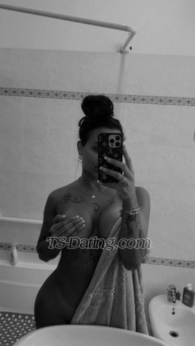 trans girl iampaolina8 9980231