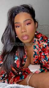 iris valentim London Transex Привет! Я настоящая бразильская девушка с пышными формами и нежной кожей, всегда буду приветствовать вас милой улыбкой, вежливой и страстной. У меня полные торчащие груди и чрезвычайно твердый член, готовый сжать и сквиртать на тебя, но у меня также есть красивая задница, готовая удовлетворить тебя. Чем я отличаюсь от других девушек с сайта, так это тем, что всегда предоставляю полный комплекс услуг и делаю все возможное, чтобы реализовать ваши самые сокровенные фантазии.