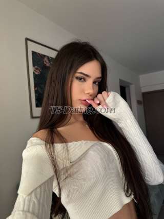 trans girl itsemilie 0056783