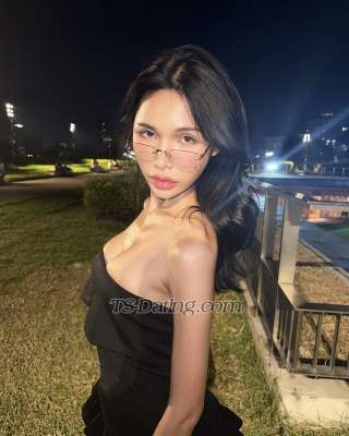 trans girl Jaxxen 0774882 trans girl Jaxxen 0774882