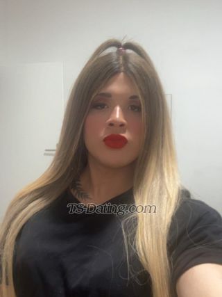 trans girl JhoanaHoTCXXL 2762663