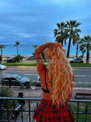 trans girl Jhullyazeved 7566969 trans girl Jhullyazeved 7566969