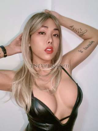 trans girl JuicyLucyx 5835799 trans girl JuicyLucyx 5835799